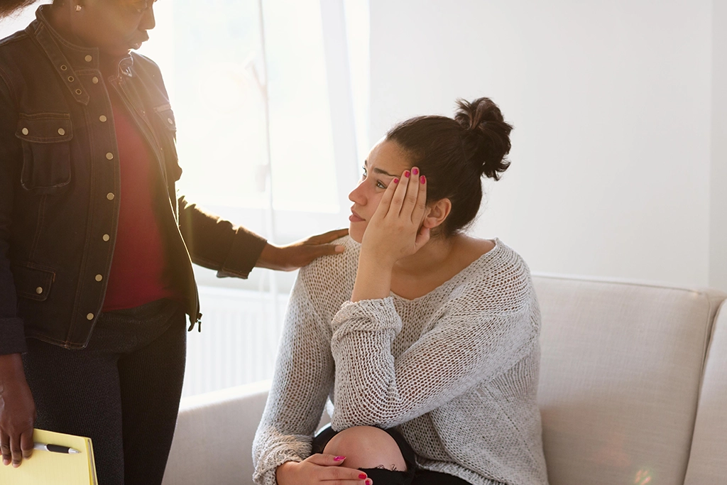 Intermittent-Reinforcement-PORTADA Intermittent reinforcement is just one of many manipulative tactics abusers benefit from in relationships and use it as a way to feed their narcissistic nature. It’s important to find ways to recognize the abusive patterns and take the necessary steps to confront them and protect your physical and mental health before it’s too late.
