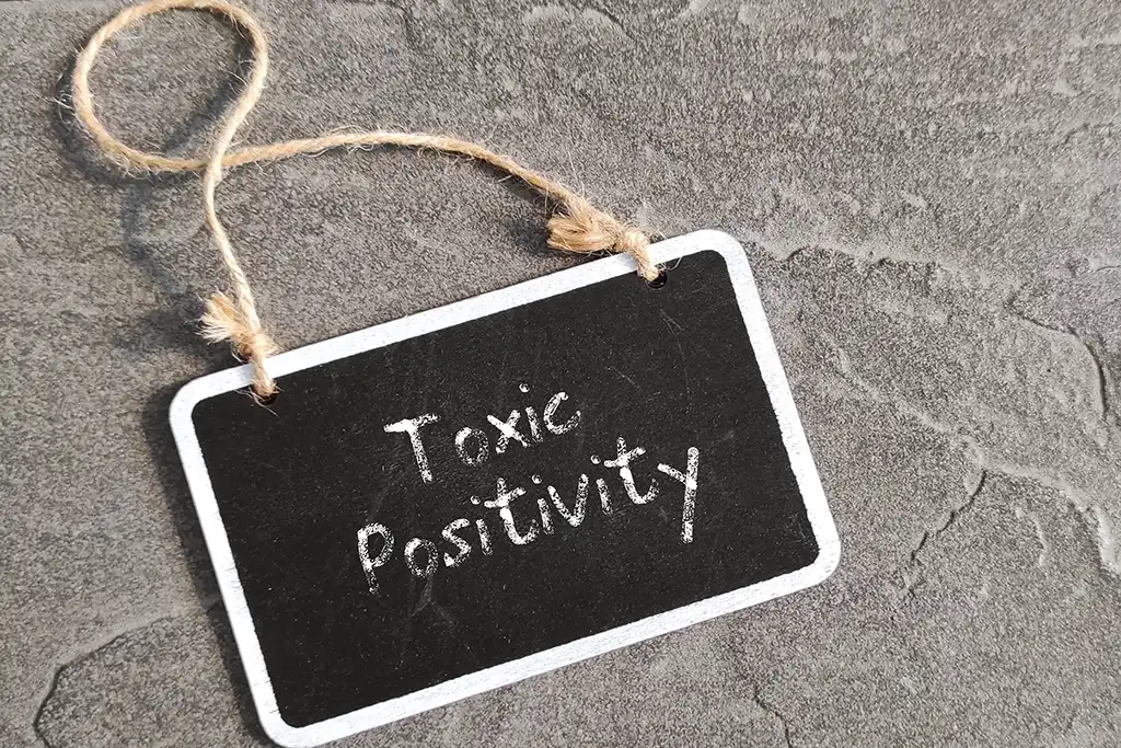 Banner Karen Berrios - What Are Toxic Gratitude and Toxic Positivity - Mental Health